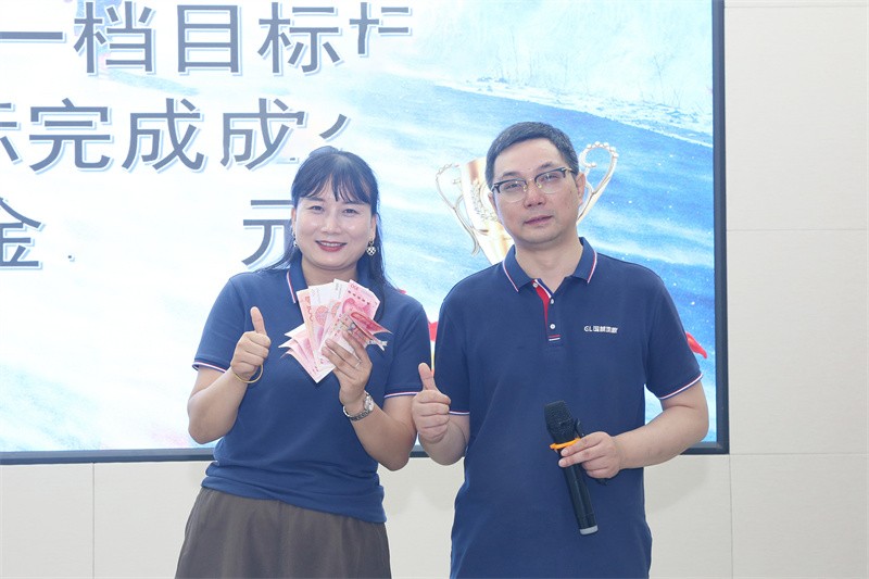 逆風(fēng)飛揚(yáng) 決戰(zhàn)7月——國林地板7月PK啟動大會