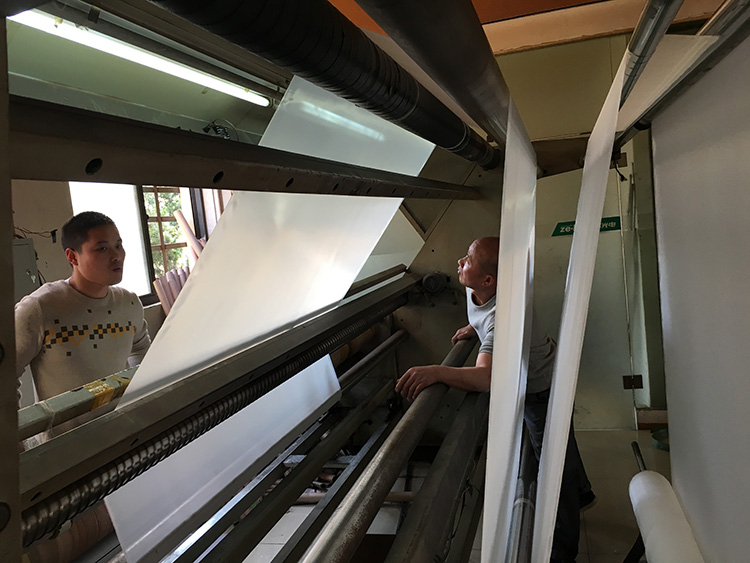 金玨教你選購婚紗網布廠家